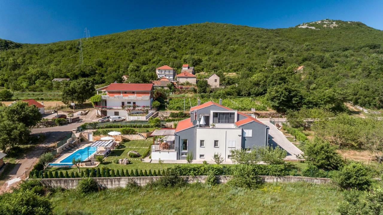 Luxury Villa Nadalina-Dicmo 더갈포지 외부 사진